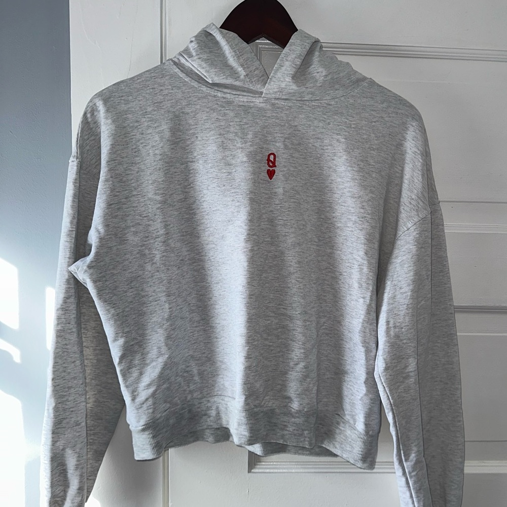 Queen of Hearts Embroidered Cropped Hoodie